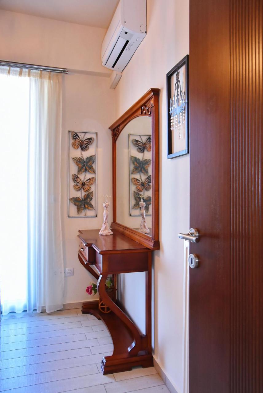 Sea View Beachfront Villa Maria Guwes Zewnętrze zdjęcie